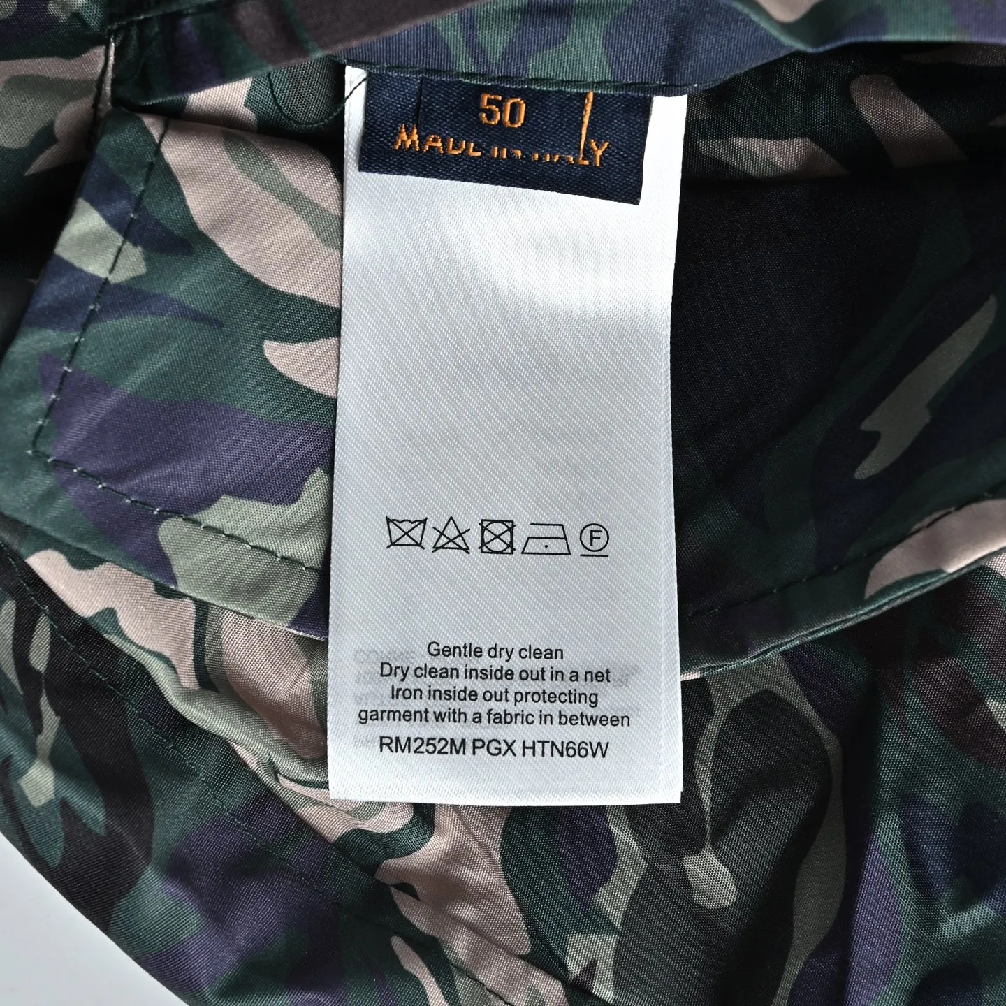 Louis Vuitton/